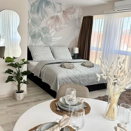 Appartement Hellowine Iii Eger